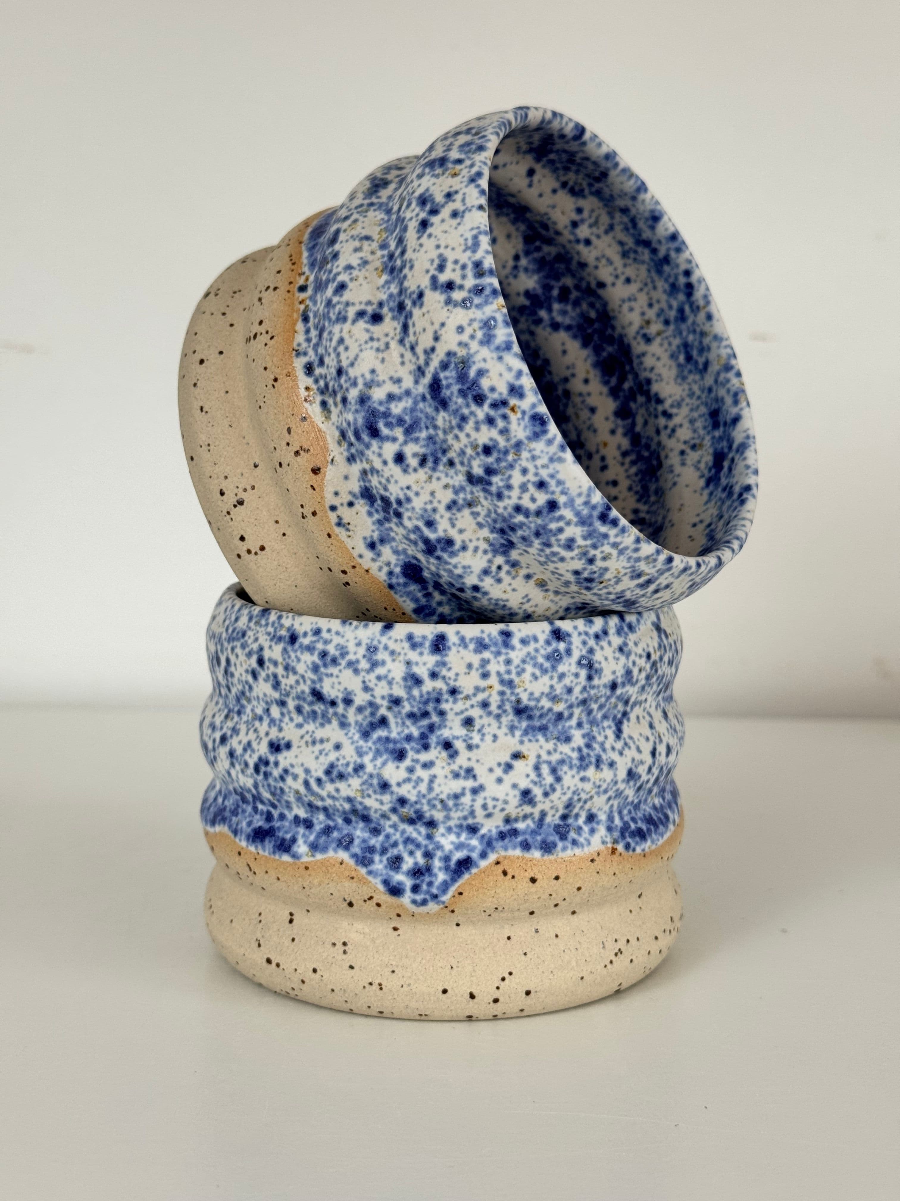 Bubble Becher Blaue Punkte